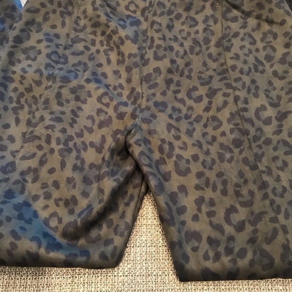 Wonderly Olive Leopard Pull On Faux Suede Ponte Pants - Picture 4 of 12